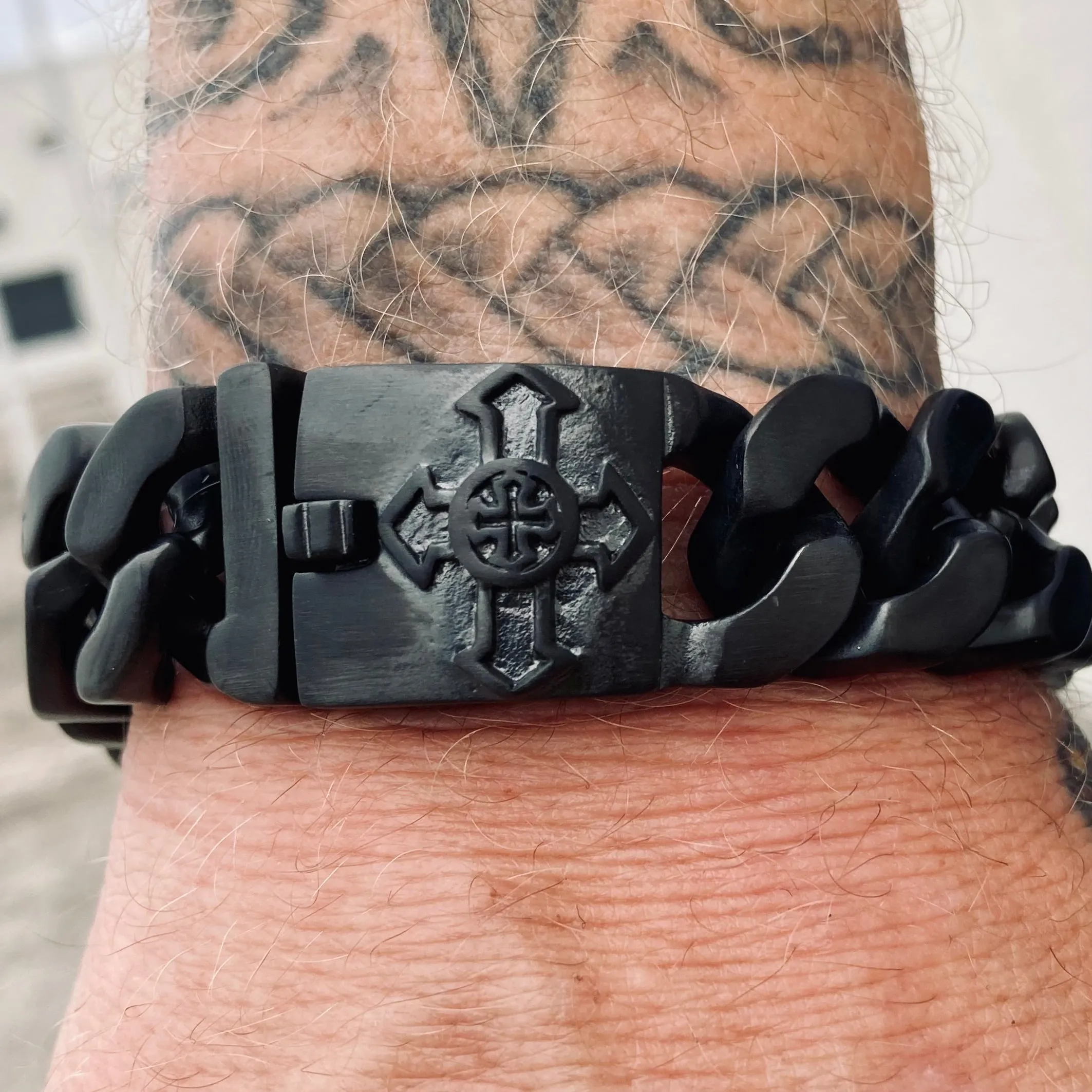 Bagger Bracelet - EASY BIKER - Guardian Cross Black - 3/4 wide - B120