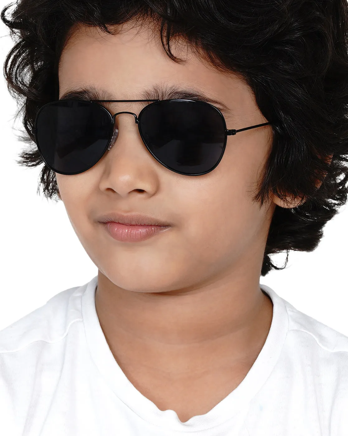 Carlton London Black Lens & Black Aviator Sunglasses With Uv Protected Lens For Boy