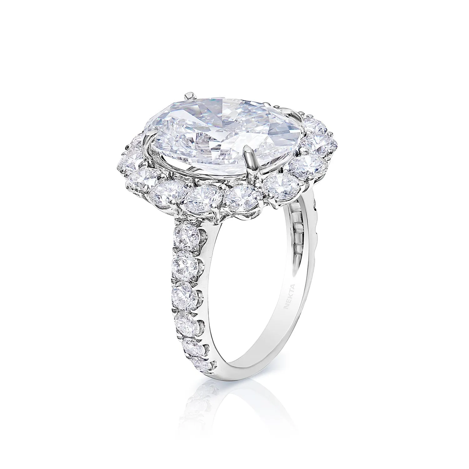 Carolina 9 Carat F VVS1 Round Brilliant Diamond Engagement Ring in White Gold. GIA Certified