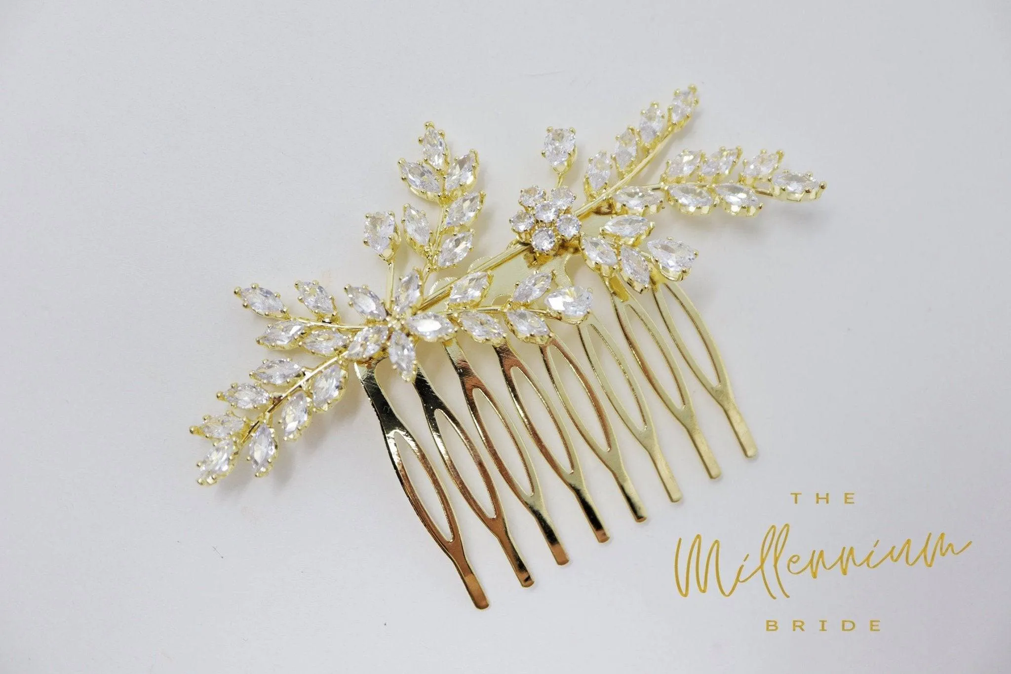 Cubic Zirconia, Diamond Vine Leaves Bridal Hair Comb, Bridal Hair Piece, Bridal Hair Accessories, Wedding Hair Accessory, Bridal Hair Comb.