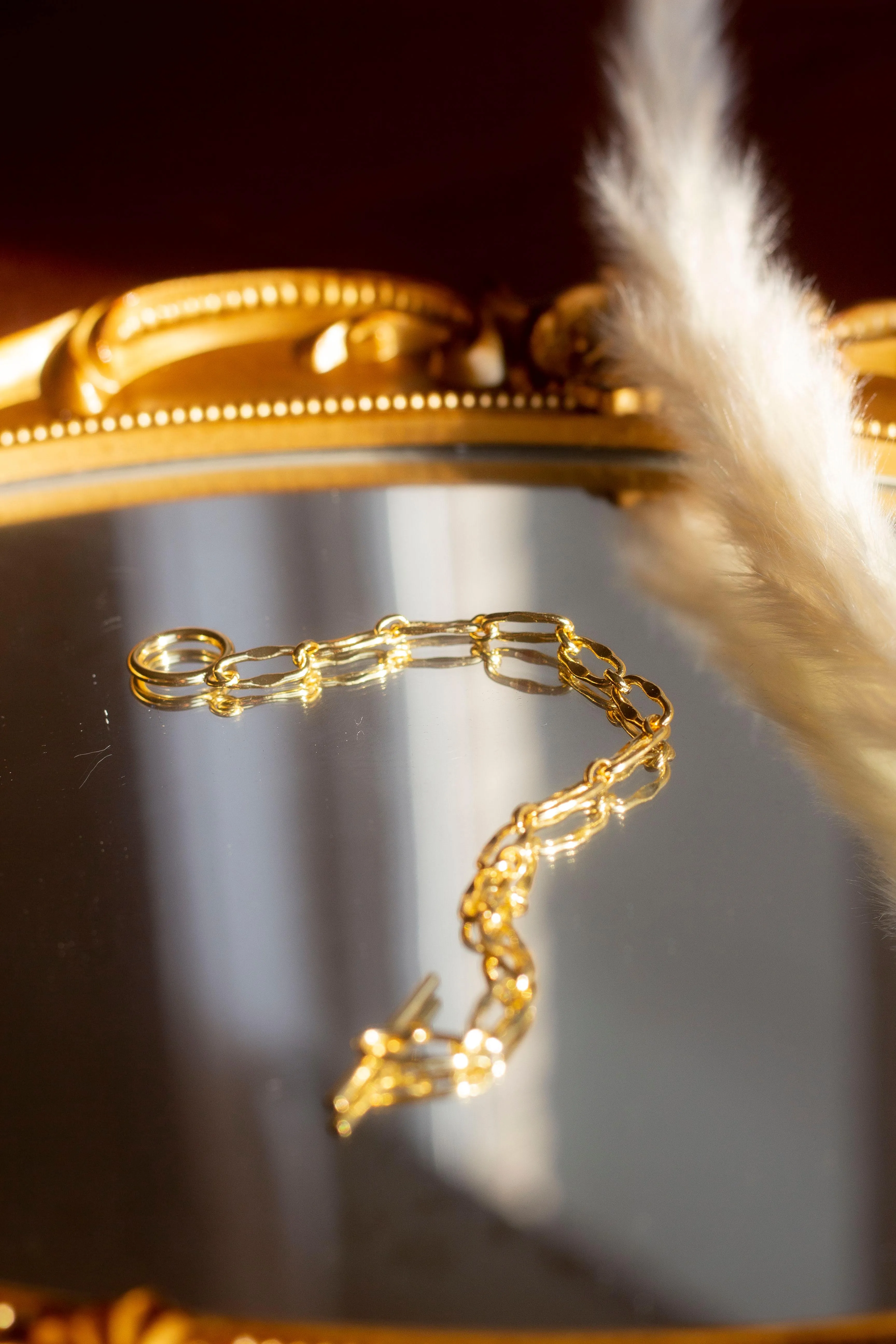 Hollow Signature Chain Bracelet