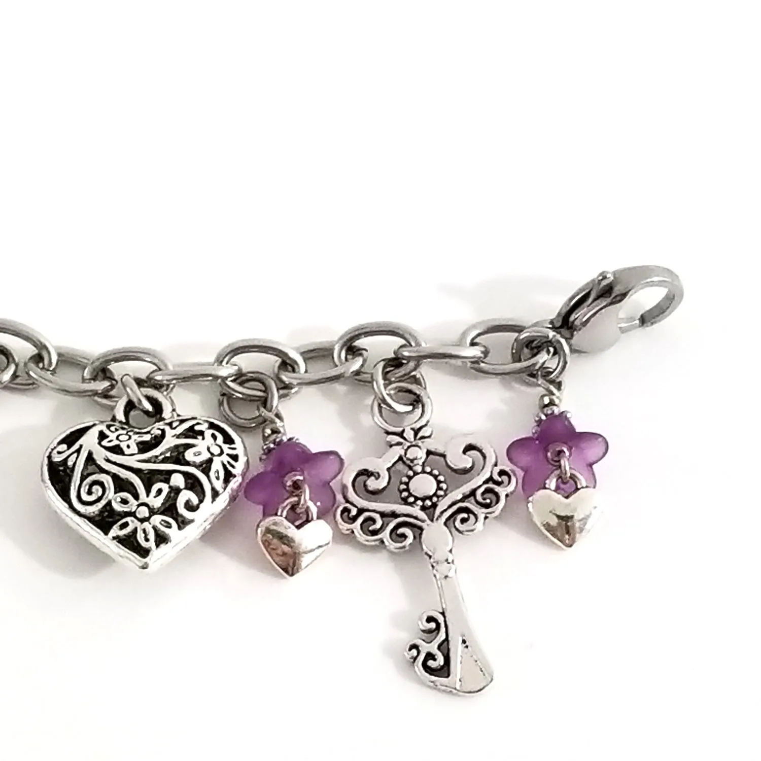 How To Make the Key to my Heart Charm Bracelet, the tutorial