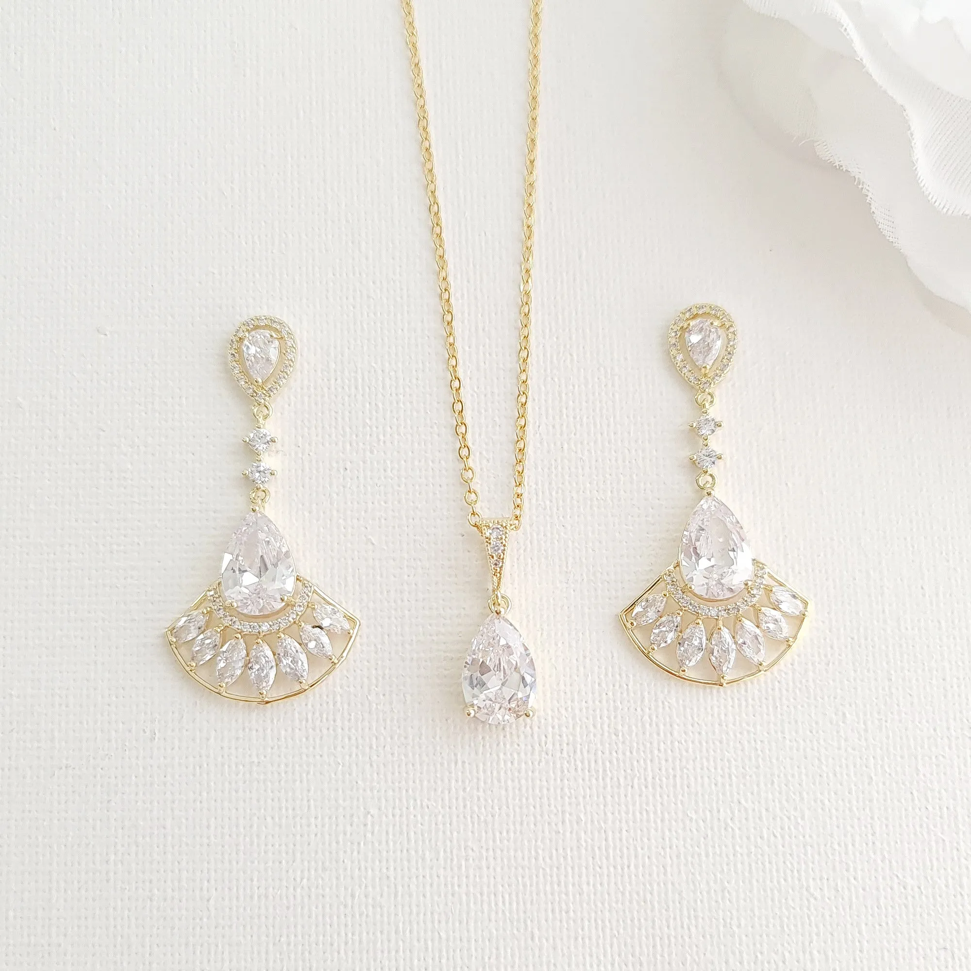 Jewelry Set in Gold-Ilana