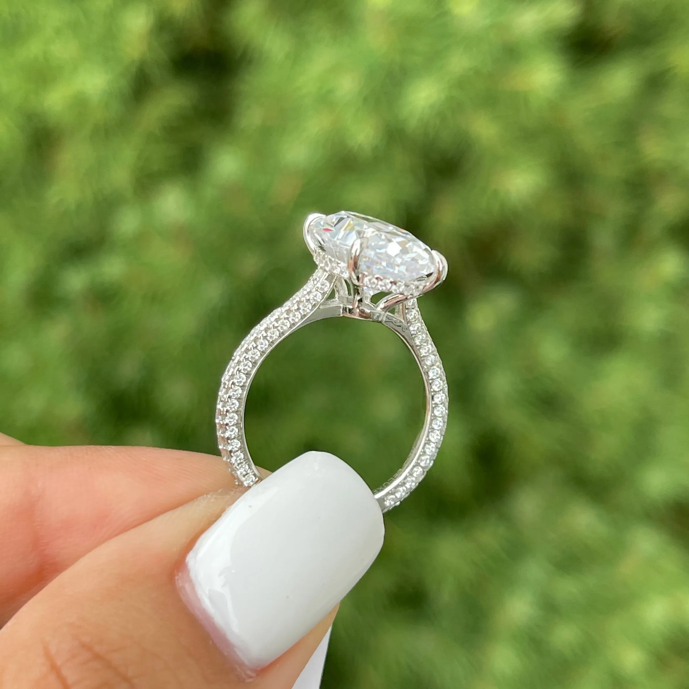 PAMELA MOISSANITE RING