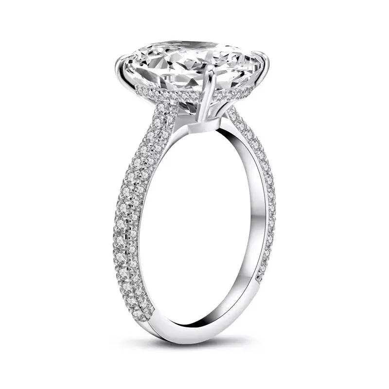 PAMELA MOISSANITE RING