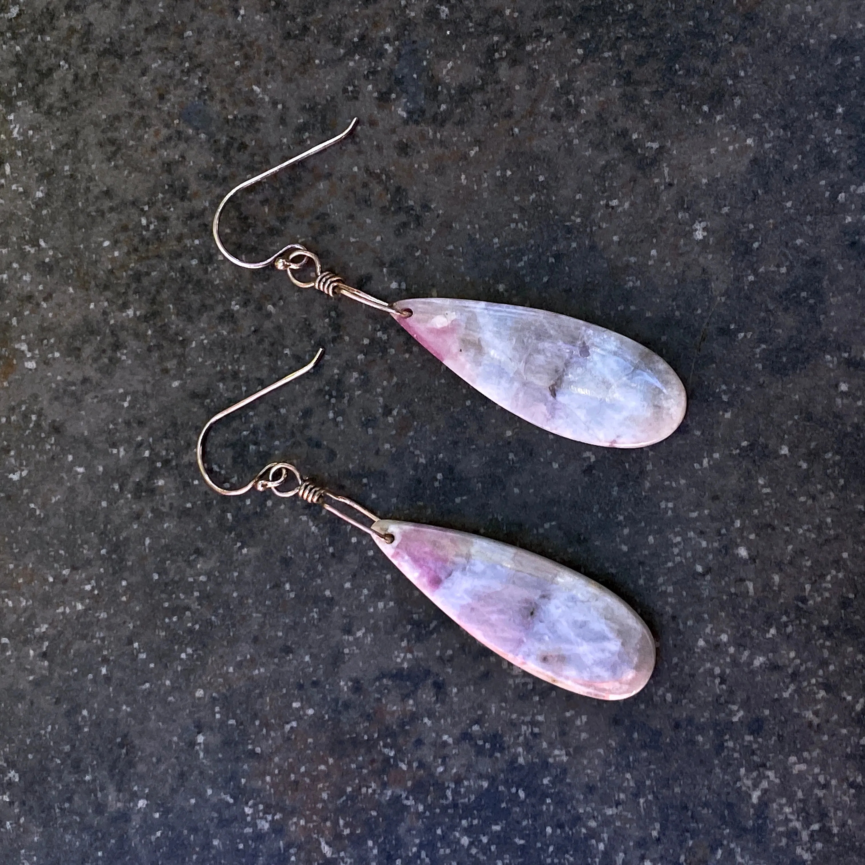 Pink Tourmaline gemstone dangle Earring