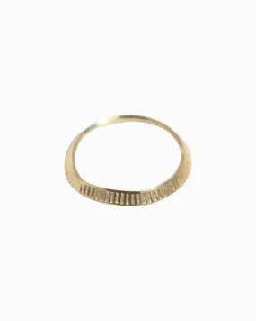 Simple gold ring Wavy #02