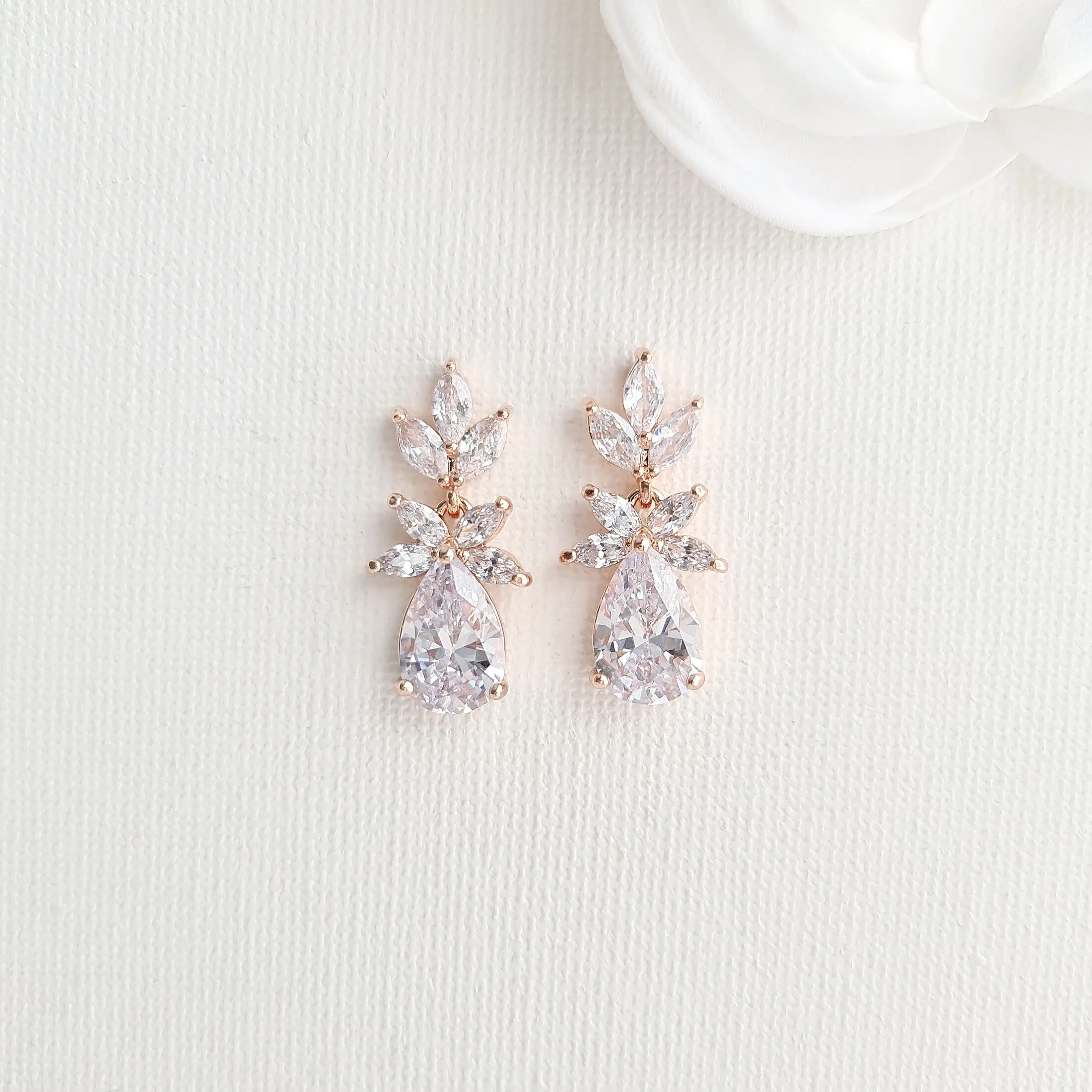 Simple Leaf Bridal Earrings and Necklace Set with Short Backdrop-Stella