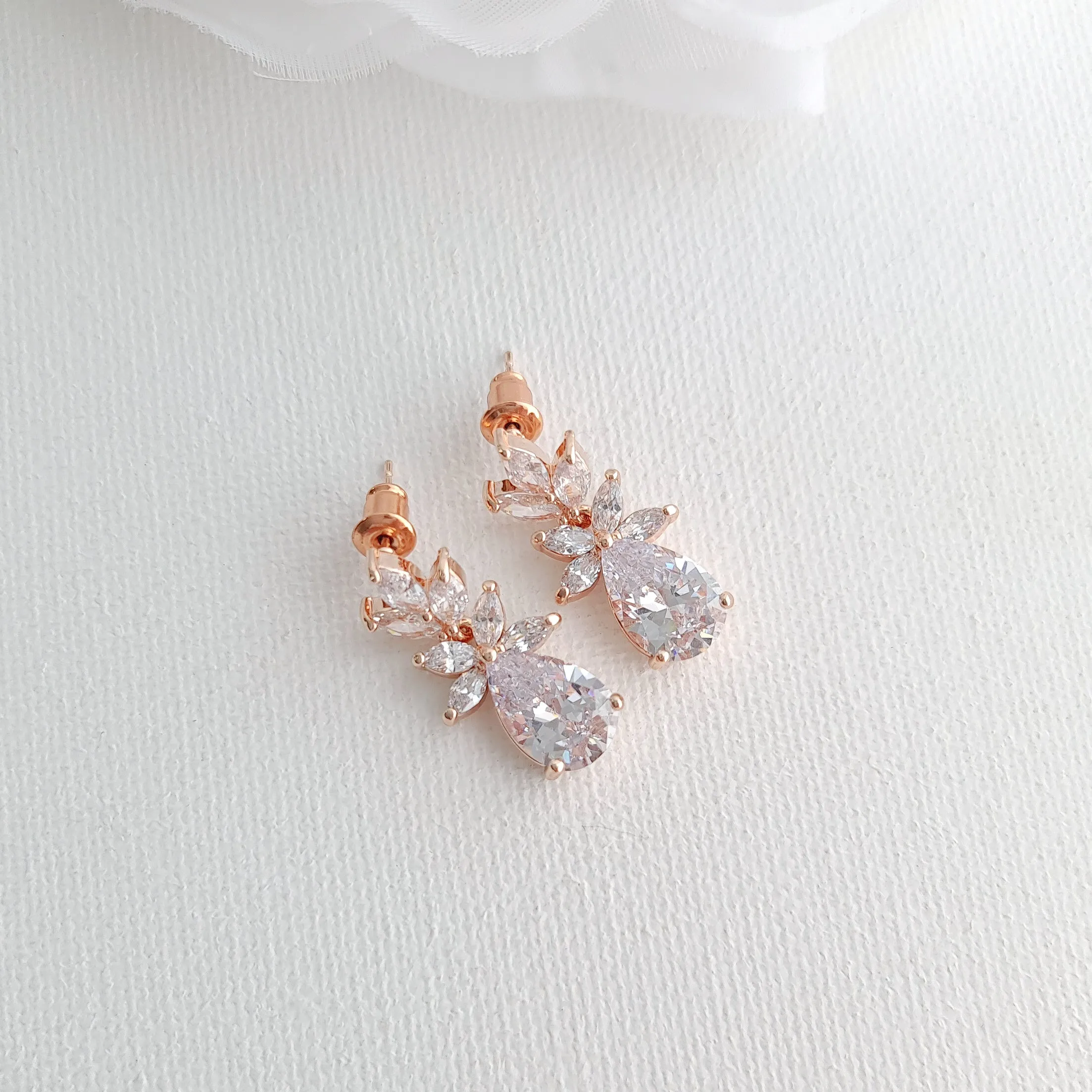 Simple Leaf Bridal Earrings and Necklace Set with Short Backdrop-Stella