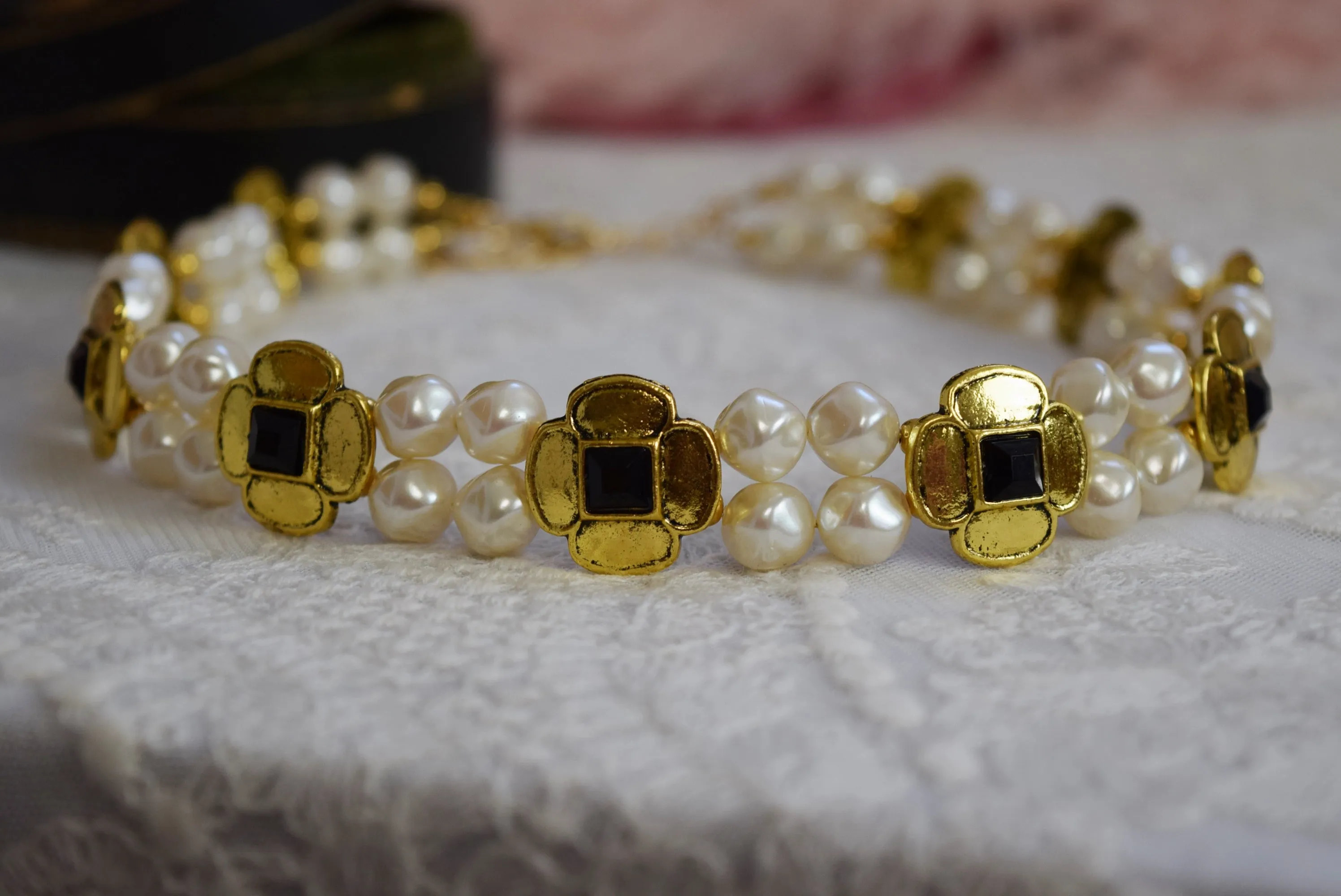 Tudor Black Quatrefoil and Pearl Choker Necklace